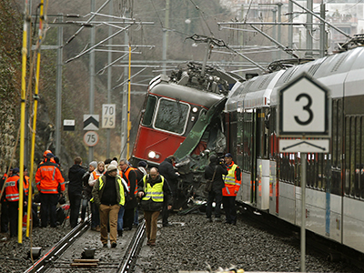 17 injured in Swiss train collision