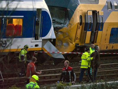 One dead and 125 injured in Amsterdam train crash