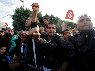 Tunisia in turmoil: Stones thrown at president, unrest 2 years after Arab Spring