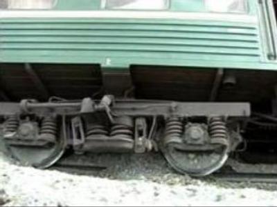 Two men accused of train bombing re-tried in Moscow