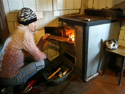 Ukrainian cities losing heat supplies