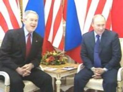 US President George Bush has left Moscow after an informal meeting with Vladimir Putin