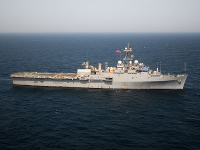 US rattles saber against Iran in attempt to stall Israeli strike