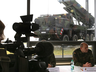 US Patriot missile battery crews arrive in Turkey