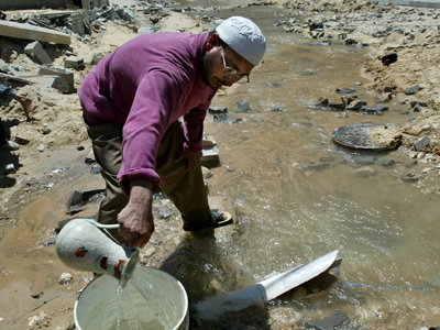 Water in blockaded Gaza ‘not fit for human consumption’