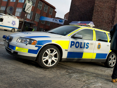 Police taxi: Woman confesses murder to get a free ride home