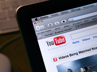 YouTube fights Russian watchdog over blocked Halloween 'suicide' make-up video