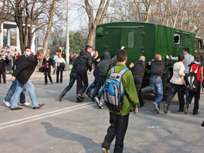 Russia presses Moldova over detained writer