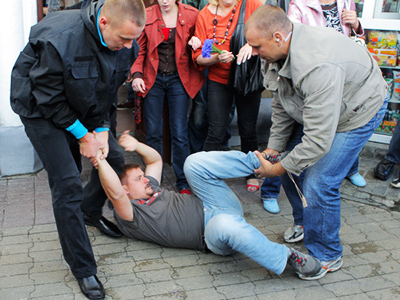 Belarus: silent crackdown on silent protests