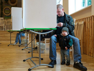 Latvian pro-Russian party to put national issue aside
