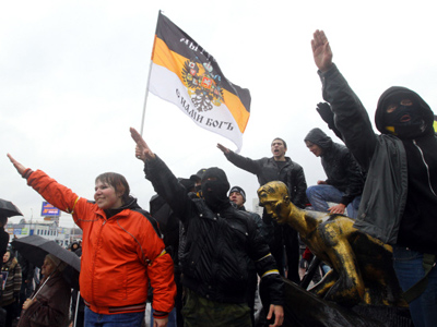 Communists snub Russian March