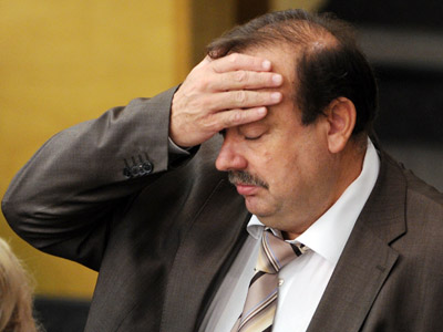 Duma expels opposition MP over business dealings