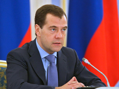 Medvedev endorses law on direct governor elections