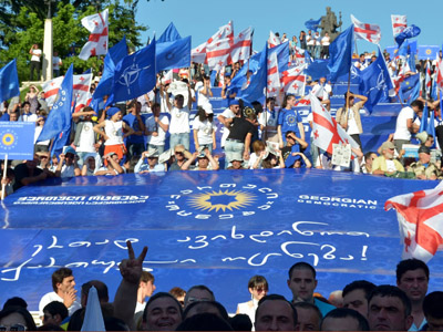 Georgian opposition: Camping for a campaign