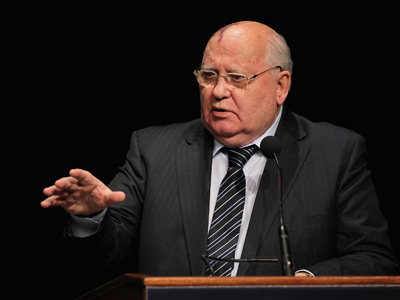 Gorbachev gets German award for knowledge and responsibility