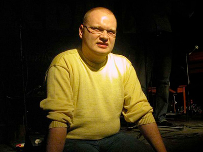 Pro-Kremlin youth group ideologist sues attacked journalist