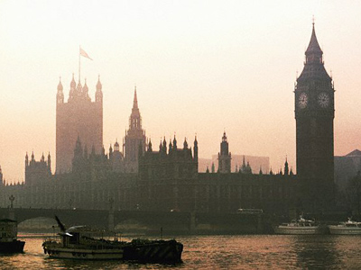 Lavrov looking to clear away London fog