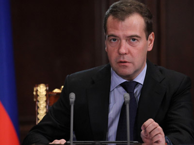 ‘Love of dead tyrants a common human error’ – Medvedev