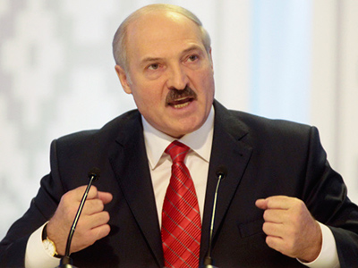 Lukashenko will close Belarusian borders if economy fails