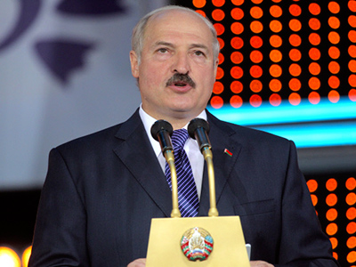 Lukashenko wants former Soviet states to create “real military and political bloc”