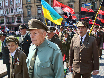 Two Ukrainian nationalists arrested over Victory Day clashes