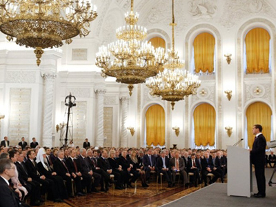 Medvedev gives orders to improve Russia’s social policies