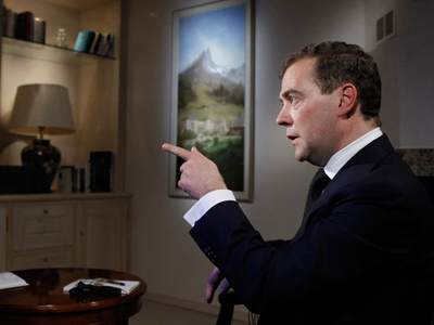 Follow laws or go to jail – Medvedev