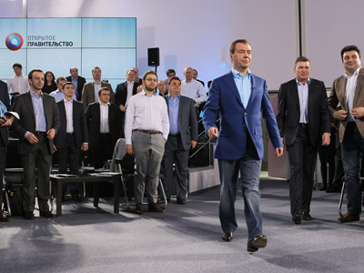 Tests, ‘likes’, and competition – Medvedev suggests new bureaucrats’ hire system