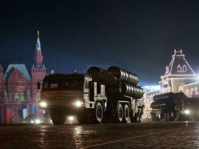 Medvedev warns failure of state defense order must not be repeated