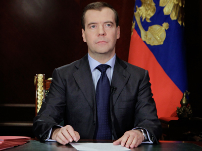 Medvedev calls on nation to make ‘right’ choice