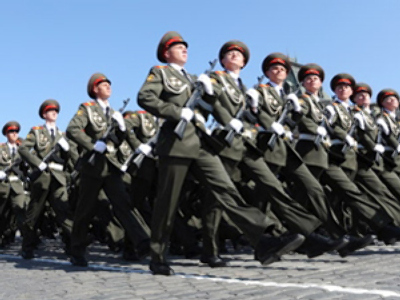 Medvedev puts Russian military on fast track