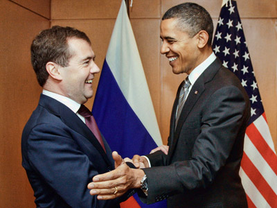 Medvedev and Obama meet on sidelines of APEC Summit