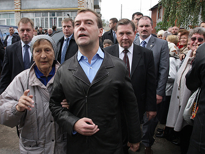 Medvedev makes complaints system mobile