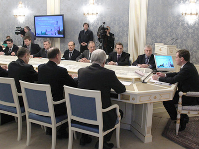 Medvedev orders police to use “all legal means” to counter rioters