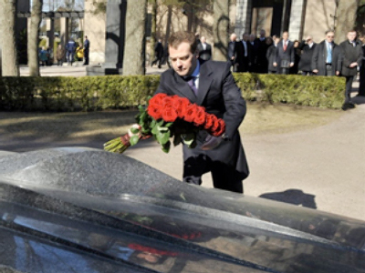 Medvedev shows broad view of Russo-Finnish history