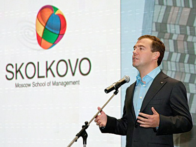 Medvedev promises state support to innovation and warns against Iron Curtain