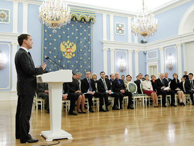 Medvedev tightens grip on officials