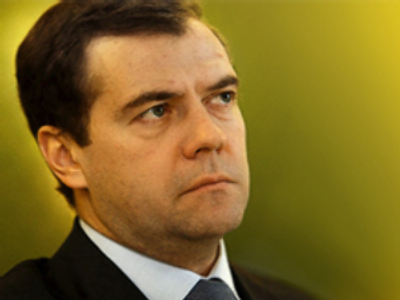 Medvedev to get presidential papers ahead of inauguration