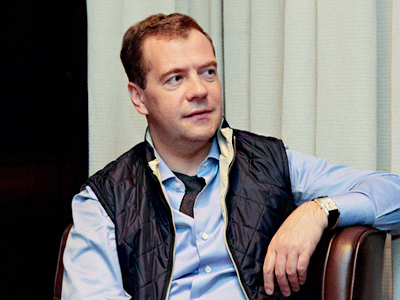Medvedev praises internet as future of mass media
