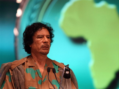 Russia says Gaddafi must go, offers mediation