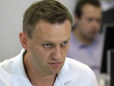 10,000 United Russia members may sue opposition leader Navalny