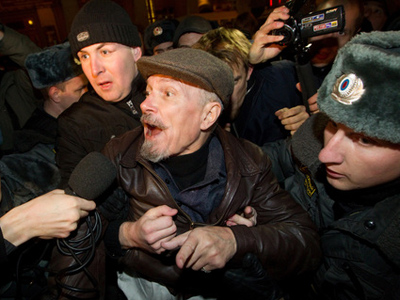Opposition VIPs change tactics