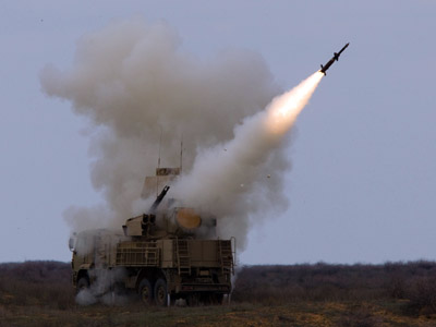 Medvedev: Anti-missile system to counter US shield by 2017