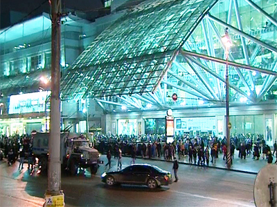 Moscow police detain hundreds to prevent ethnic clashes