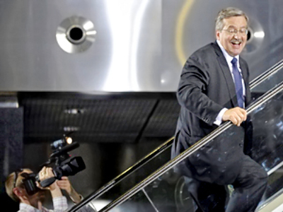 Komorowski to end “war on top” in Poland