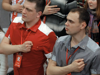 Nashi vs. Nationalists in Unity Day march-off
