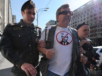 Last-ditch protests as Duma readies to toughen rally rules