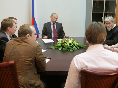 Putin says United Russia needs Popular Front to renew itself