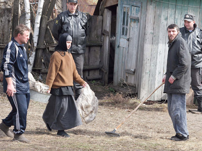 Putin urges tougher control over ‘mushrooming’ cults
