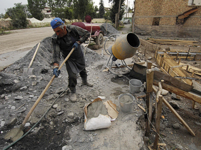 South Ossetia clears up war aftermath, restores image